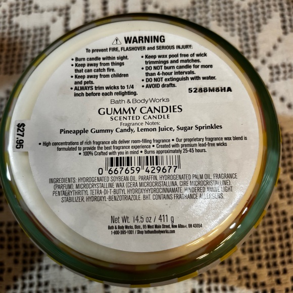 (2025) Bath & Body Works Gummy Candies Scented Candle - Picture 2 of 2